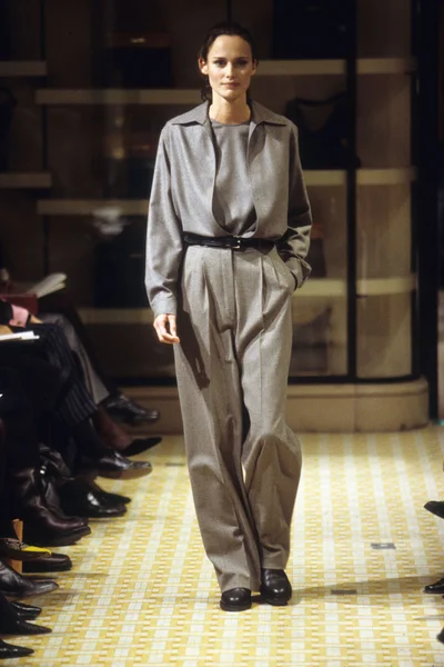 Look 2